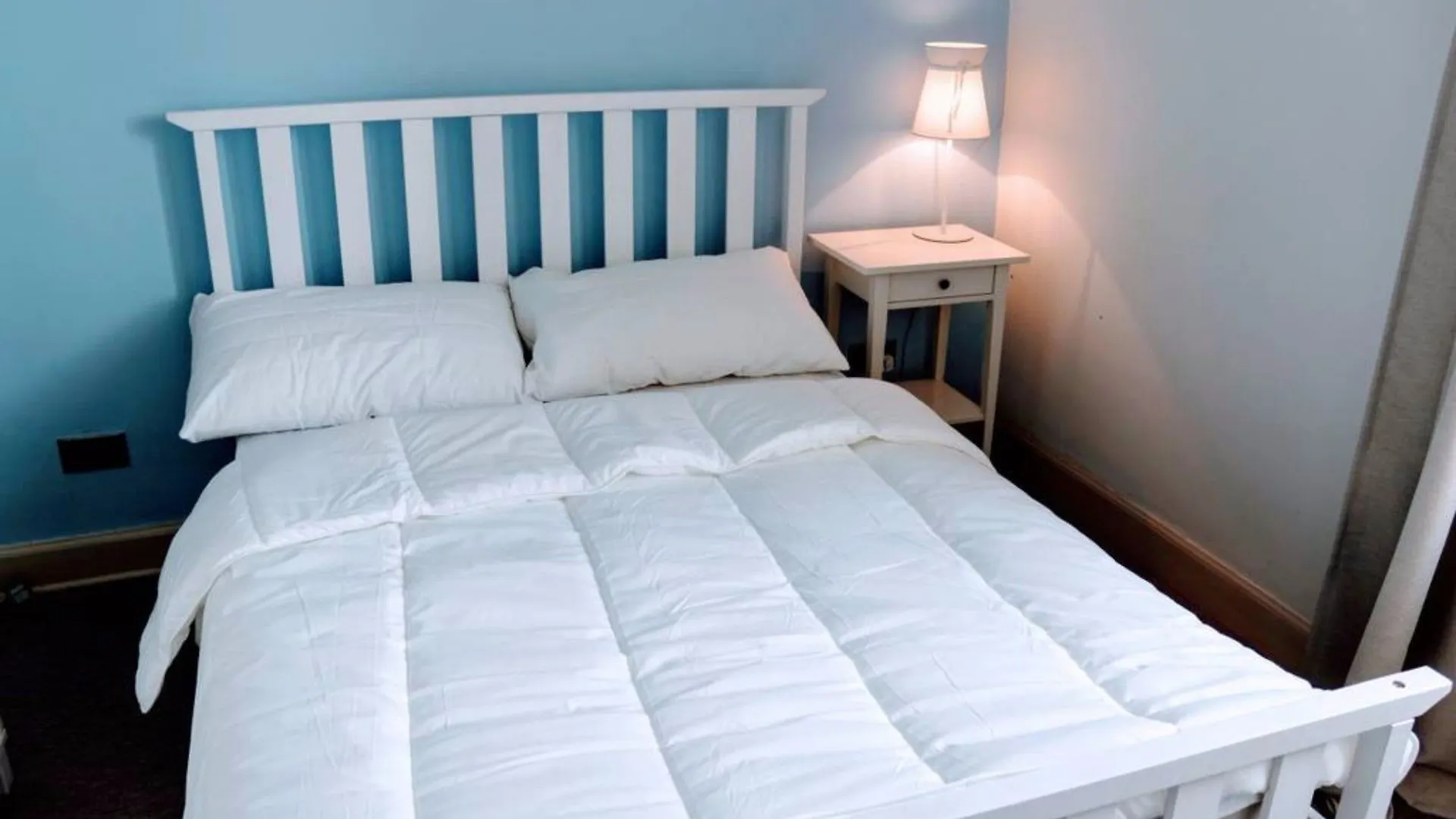 2 Bedroom Central Apartment 爱丁堡